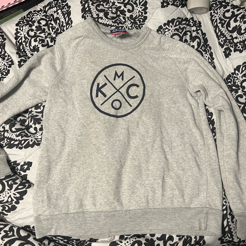 crew neck
